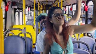 Estudante encoxada e fodida dentro do ônibus em publico!